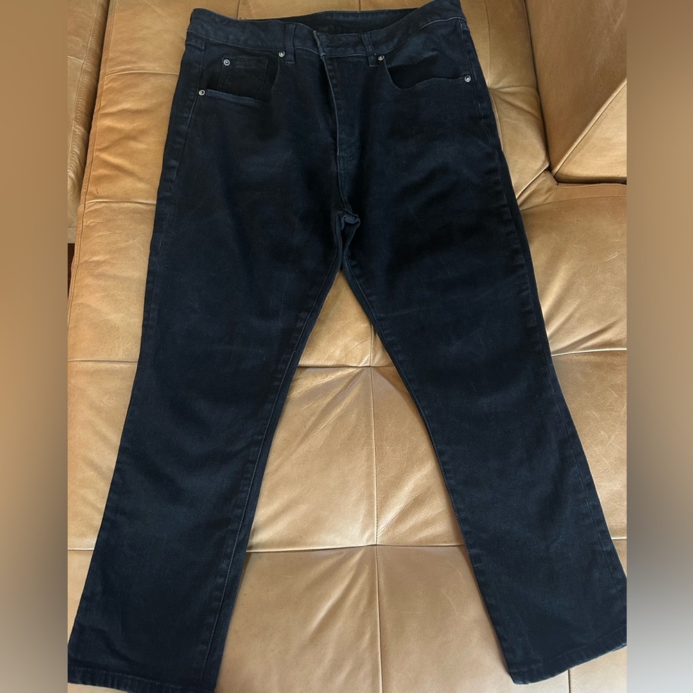 Urban outfitters, BDG brand. 32W Drain Pipe High Rise BLACK jeans.